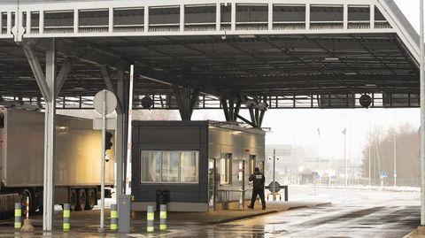 Vehicle crossings only on Latvia's eastern border from Wednesday
