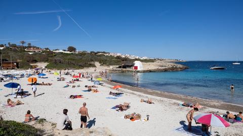Espanha volta a liderar o pódio da bandeira azul com 642 praias galardoadas