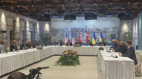 Conversações trilaterais entre a Ucrânia, os Estados Unidos e a Turquia têm lugar em Istambul